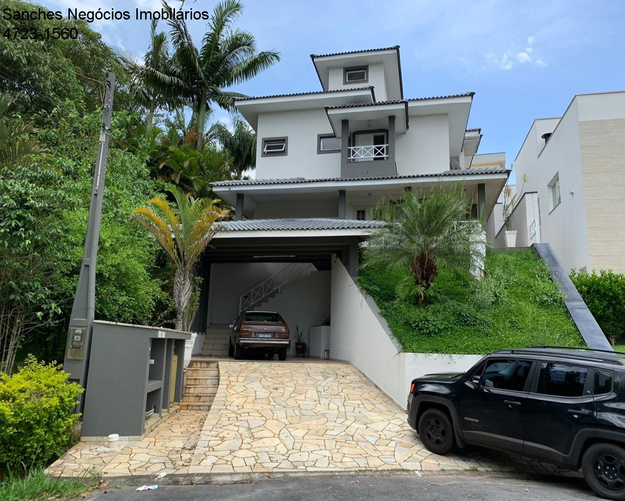 Casa de Condomínio à venda e aluguel com 3 quartos, 290m² - Foto 1