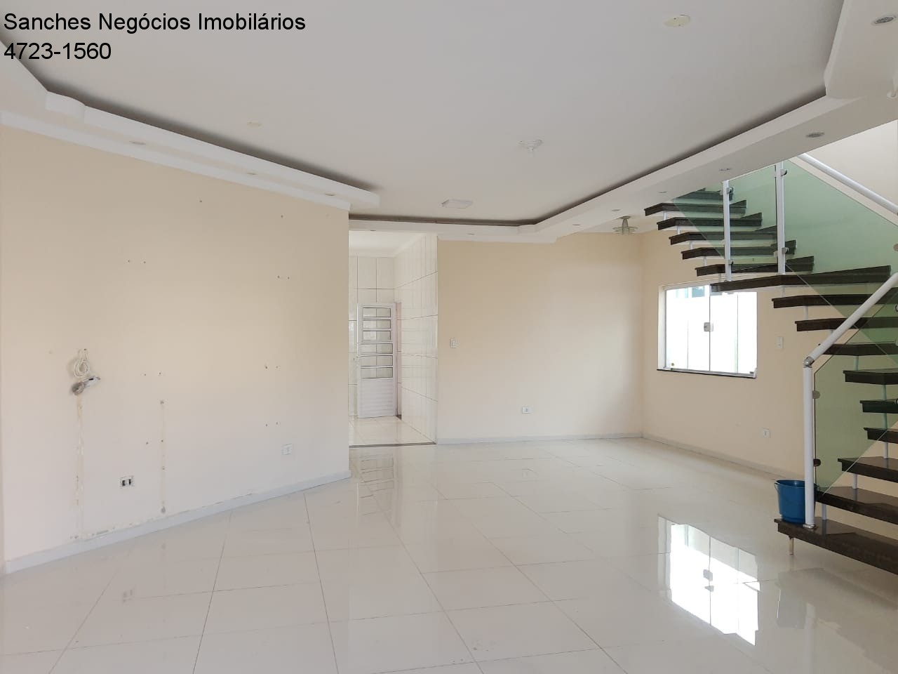 Casa de Condomínio à venda com 2 quartos, 202m² - Foto 2