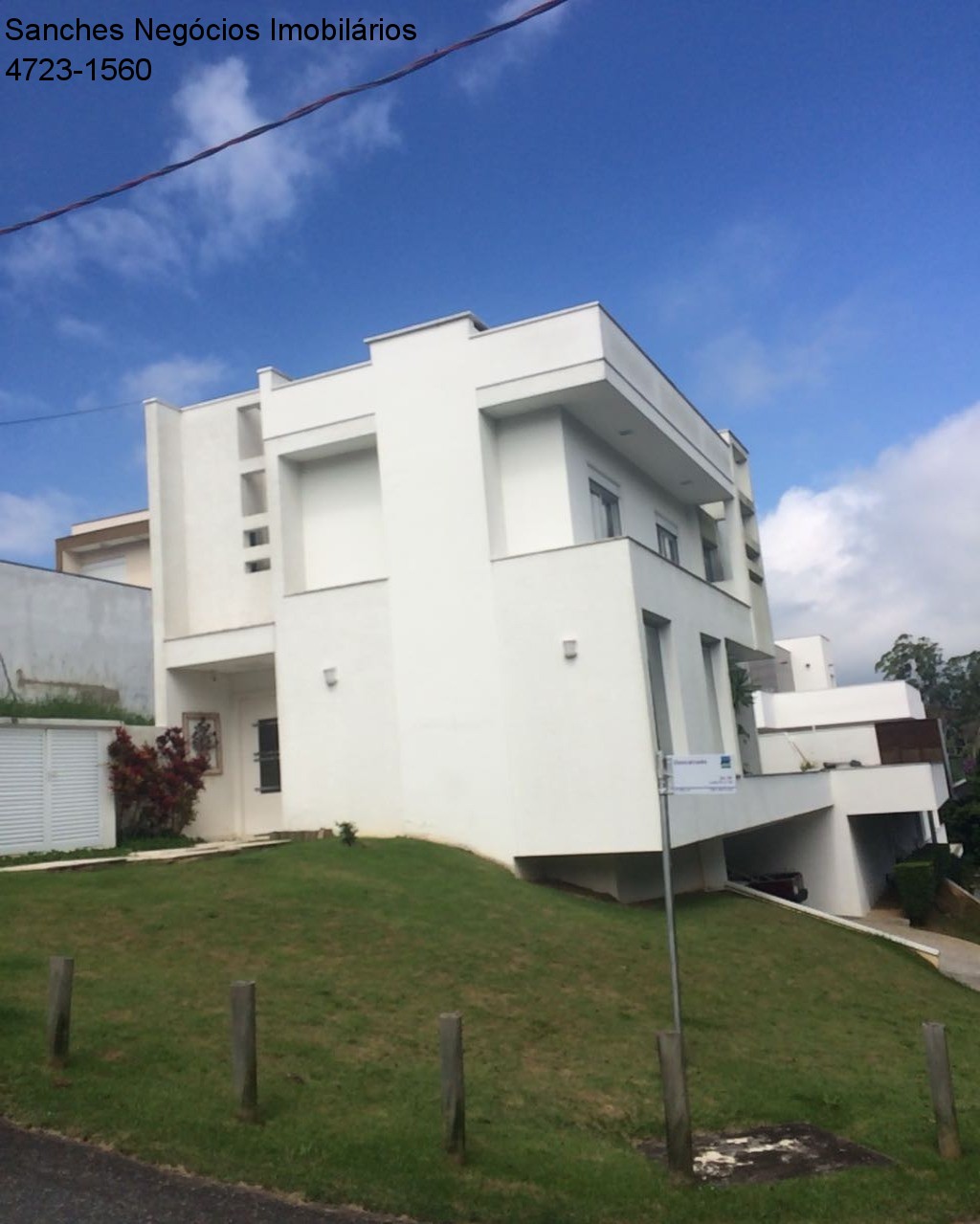 Casa de Condomínio à venda com 3 quartos, 300m² - Foto 2