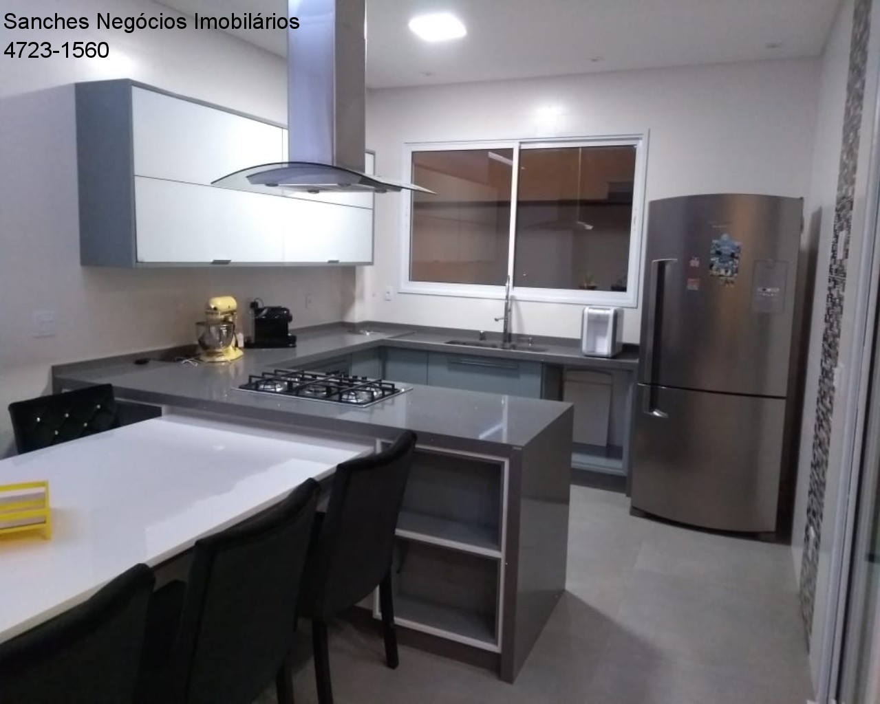 Casa de Condomínio à venda com 3 quartos, 300m² - Foto 12