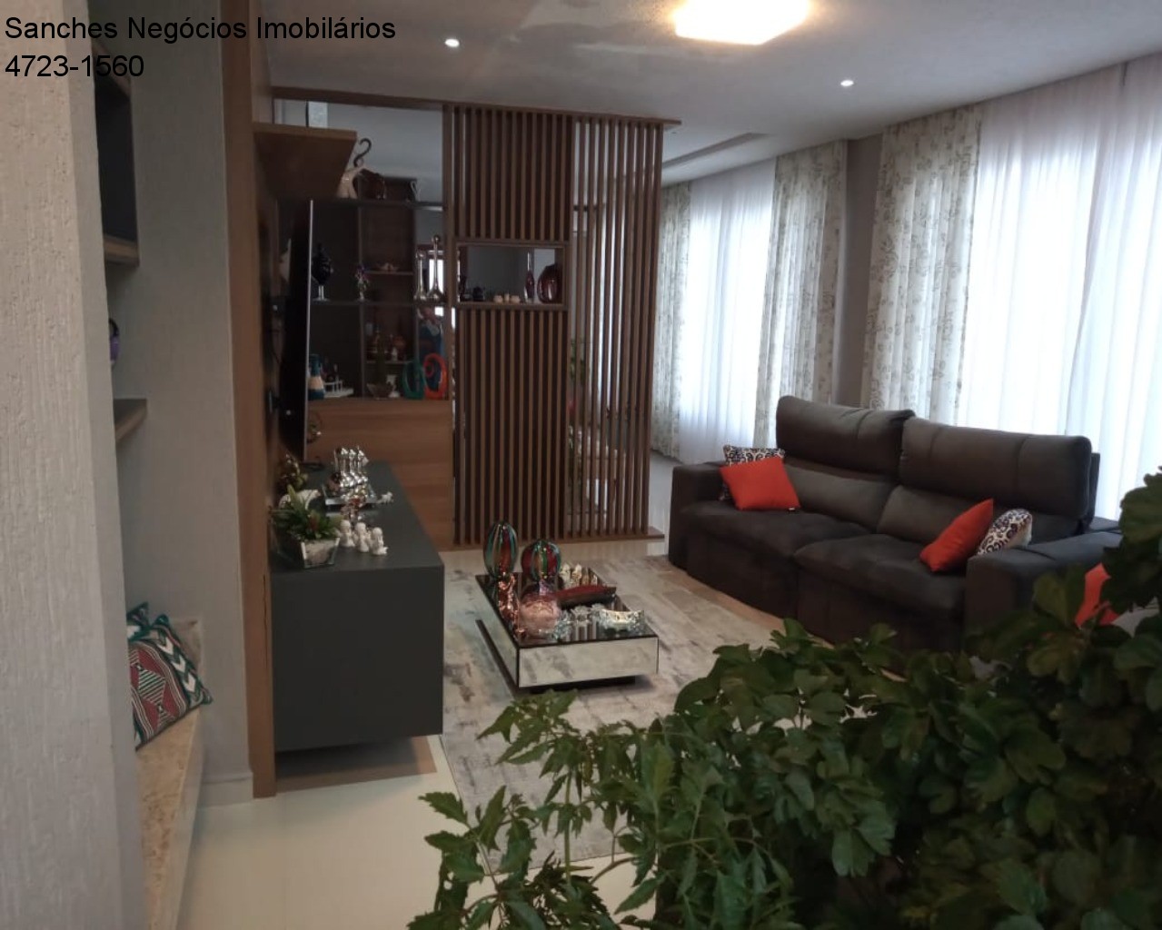 Casa de Condomínio à venda e aluguel com 4 quartos, 300m² - Foto 3