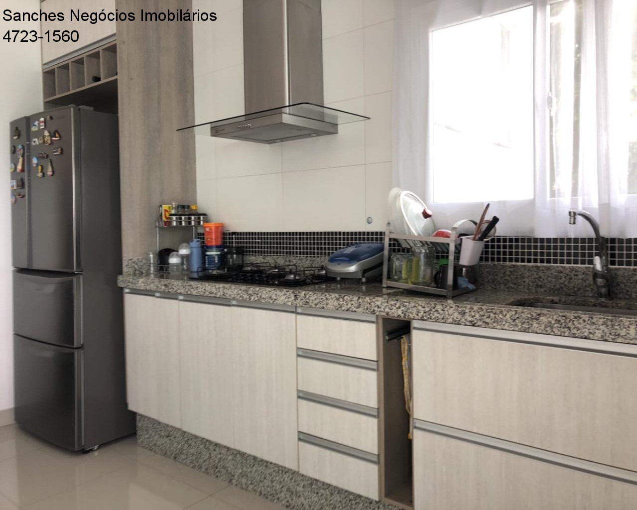 Casa de Condomínio à venda com 3 quartos, 300m² - Foto 10