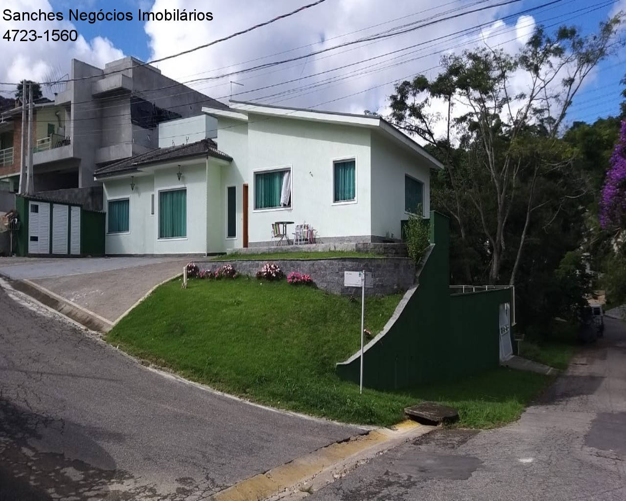 Casa de Condomínio à venda com 4 quartos, 600m² - Foto 1