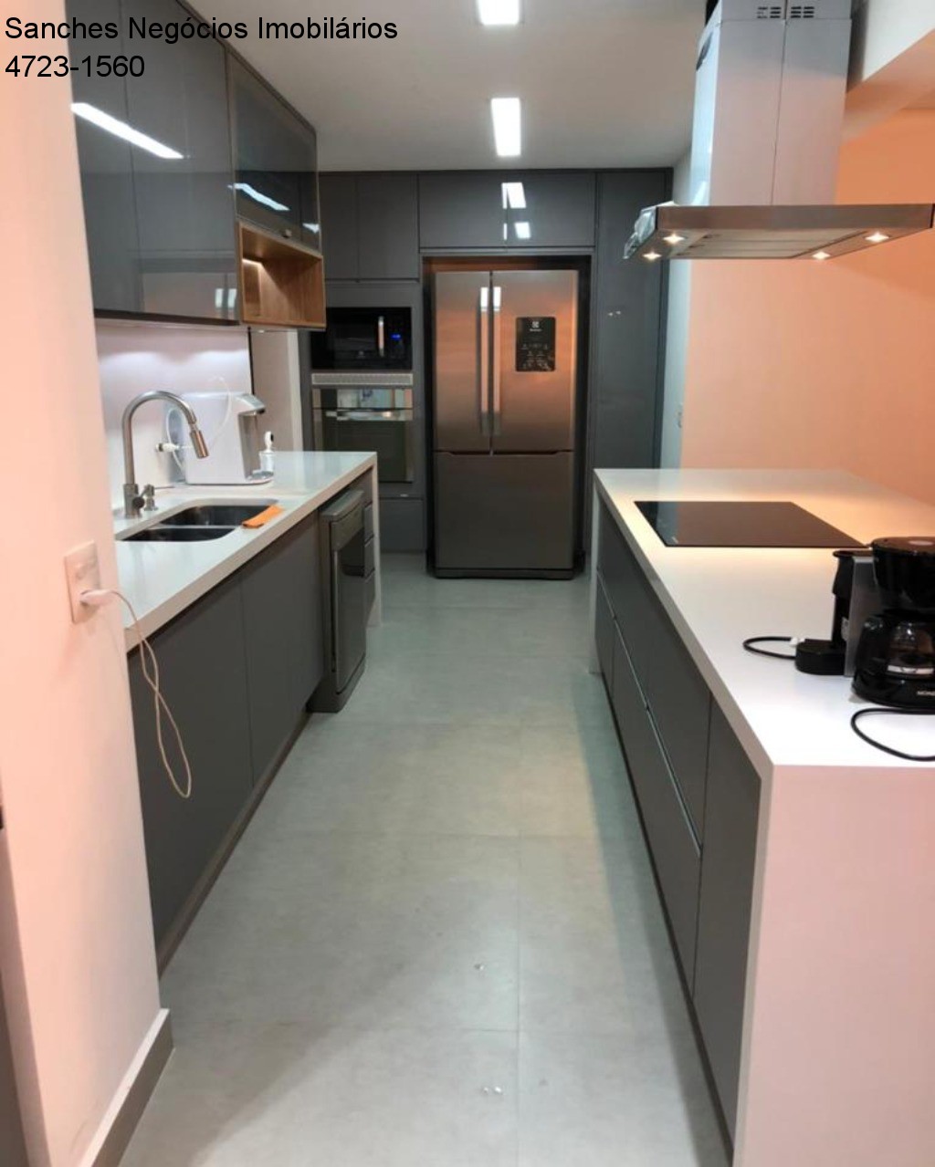 Apartamento à venda com 3 quartos, 125m² - Foto 2