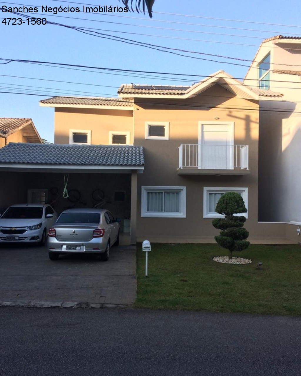 Casa de Condomínio à venda com 4 quartos, 280m² - Foto 1