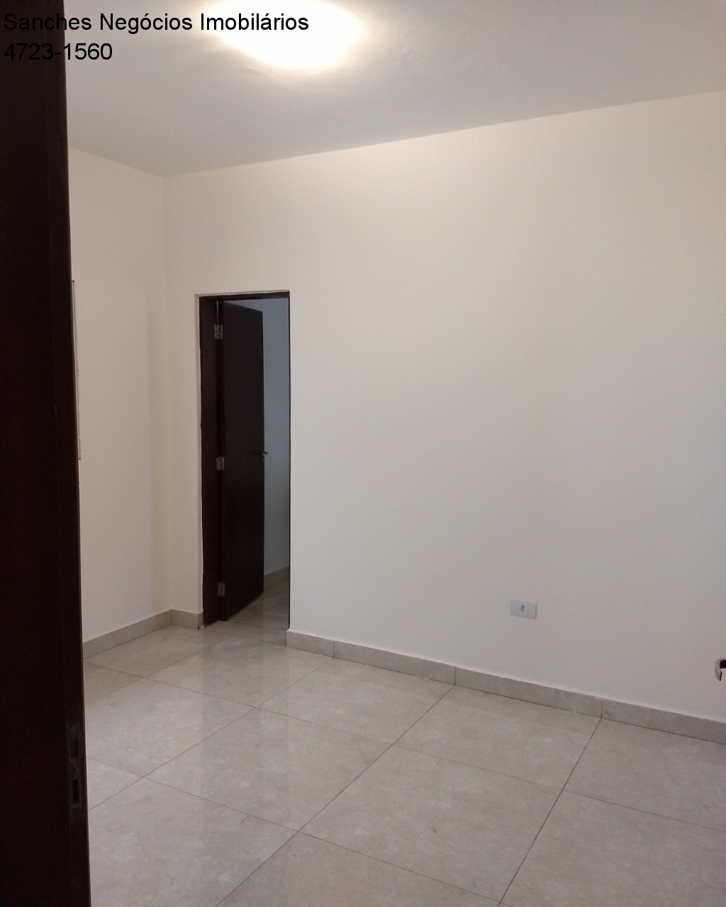 Casa à venda com 2 quartos, 65m² - Foto 3