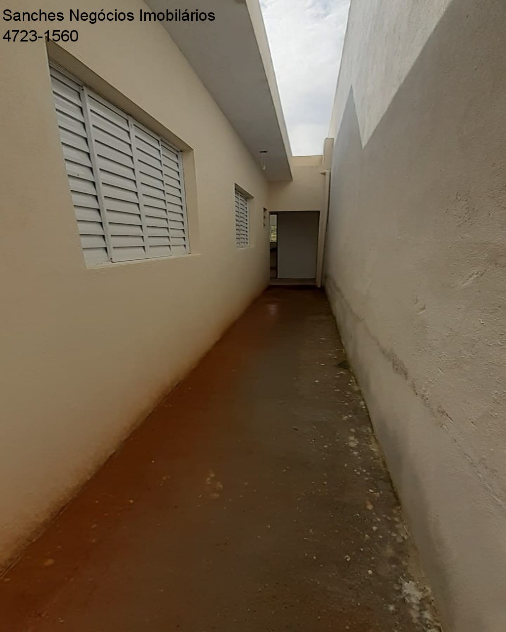 Casa à venda com 2 quartos, 65m² - Foto 12