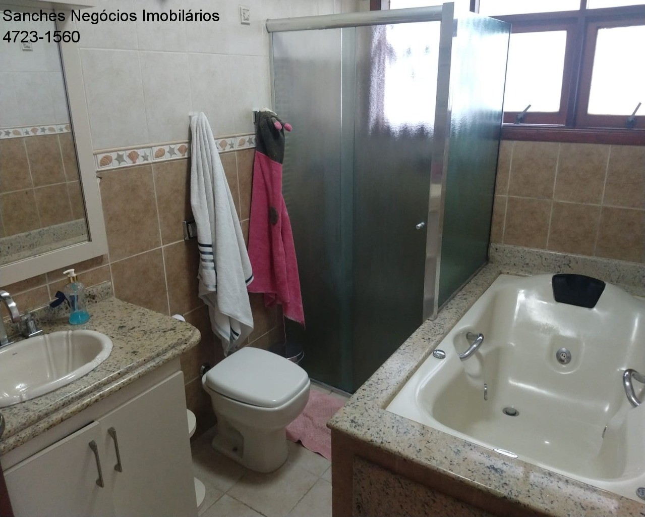 Casa à venda e aluguel com 3 quartos, 200m² - Foto 13