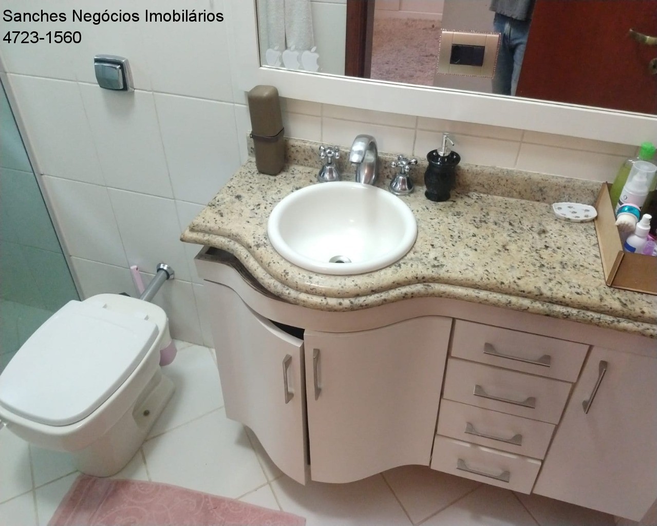 Casa à venda e aluguel com 3 quartos, 200m² - Foto 16