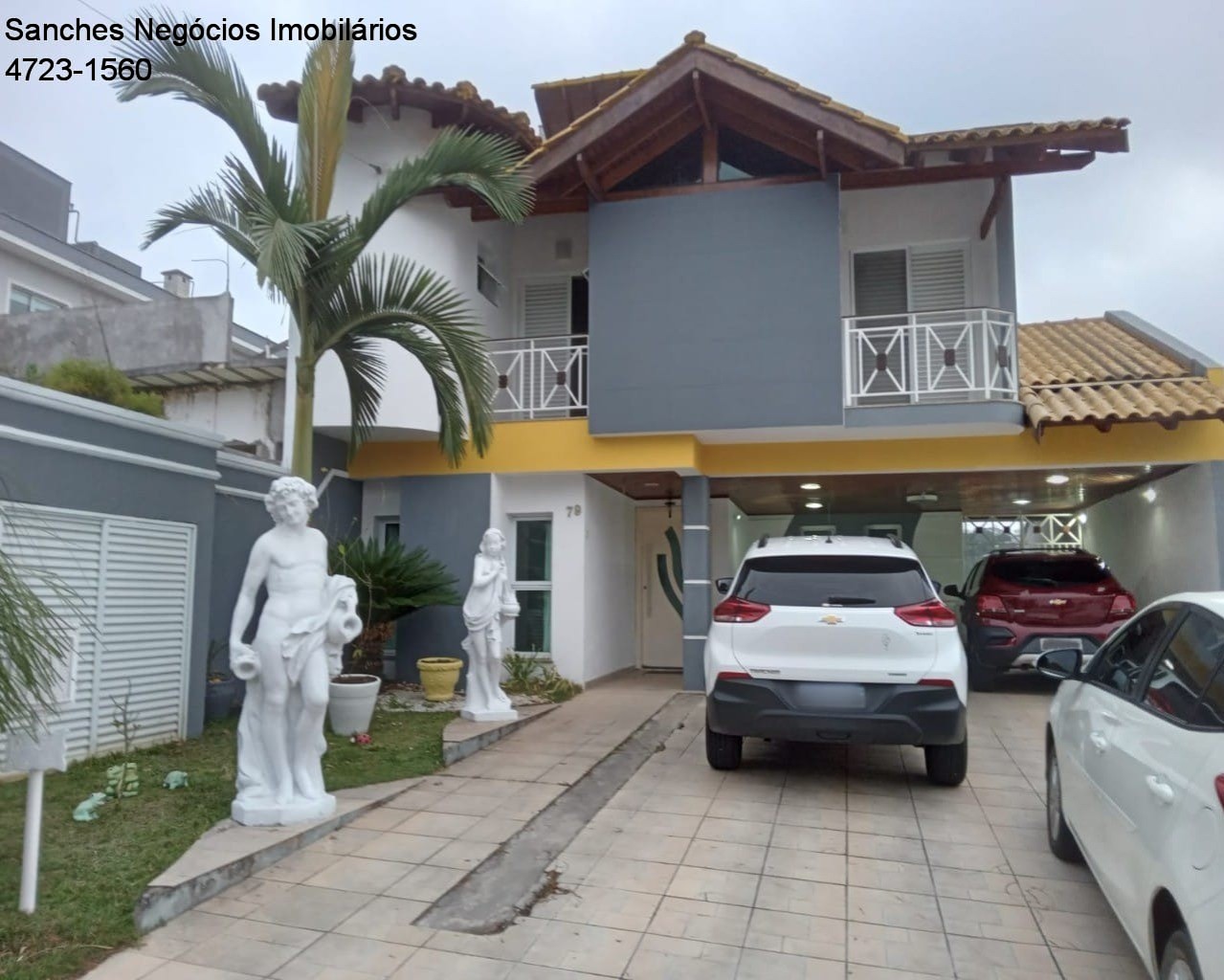 Casa de Condomínio à venda com 4 quartos, 347m² - Foto 1