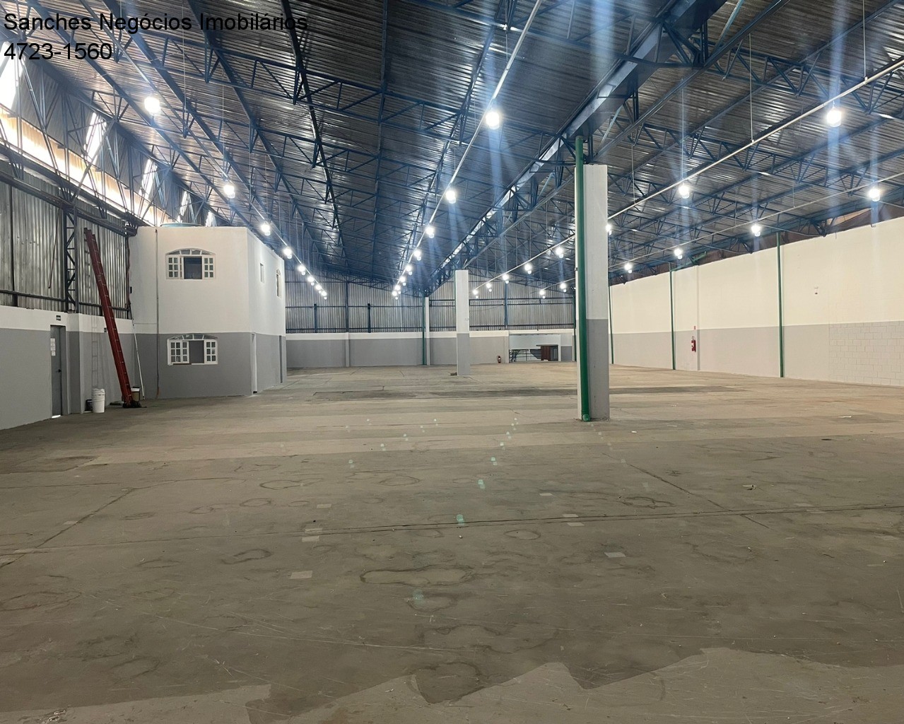 Depósito-Galpão-Armazém à venda e aluguel, 3770m² - Foto 15