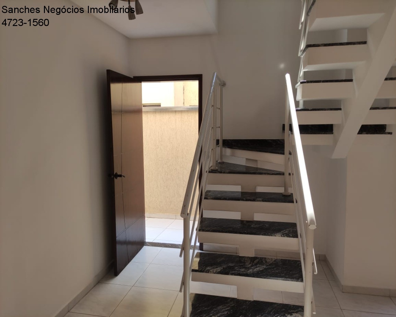 Sobrado à venda com 3 quartos, 175m² - Foto 2