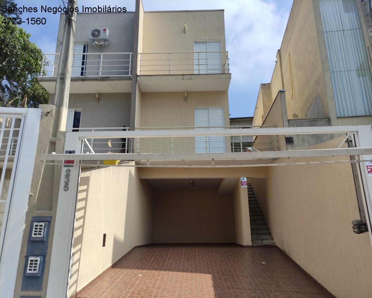 Sobrado à venda com 3 quartos, 175m² - Foto 1