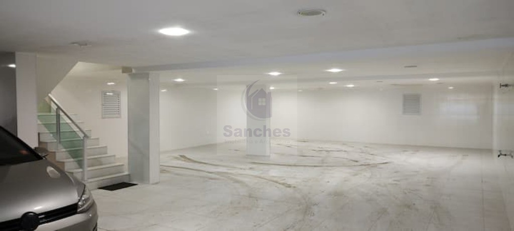 Sobrado à venda com 7 quartos, 540m² - Foto 30