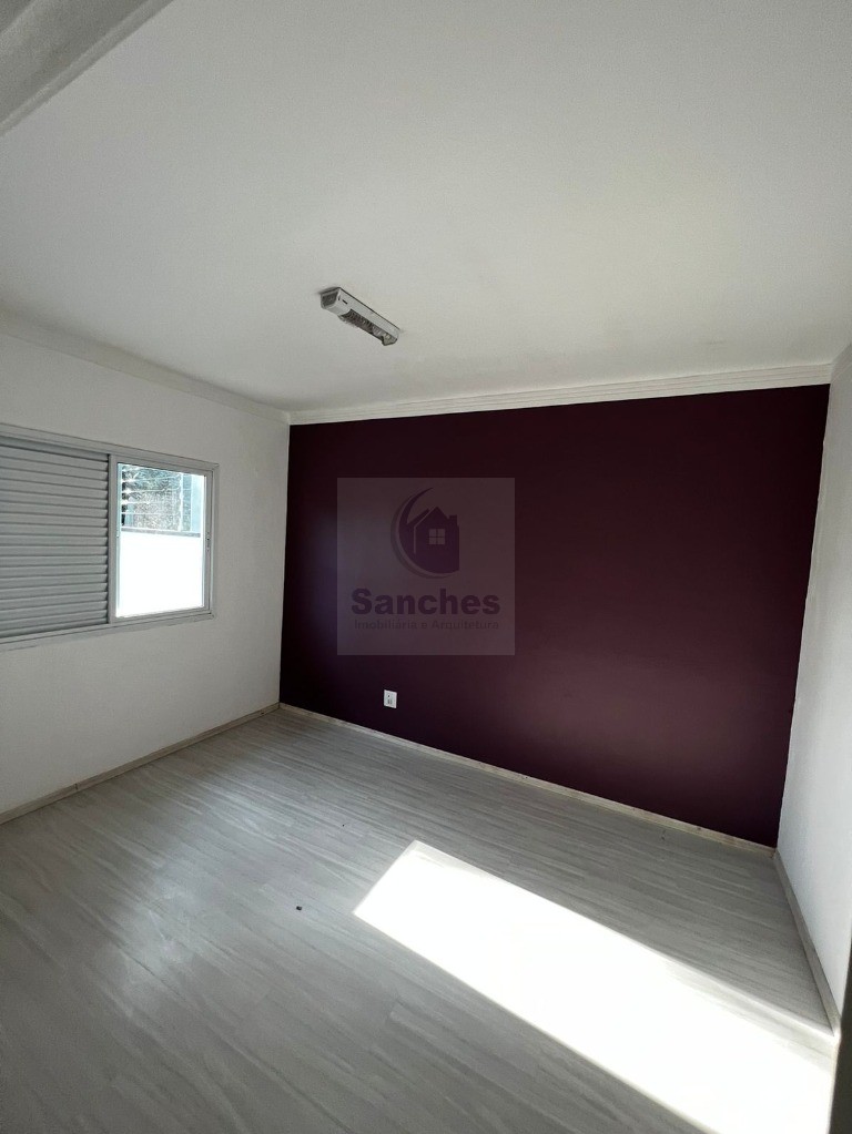 Casa de Condomínio à venda com 4 quartos, 250m² - Foto 9