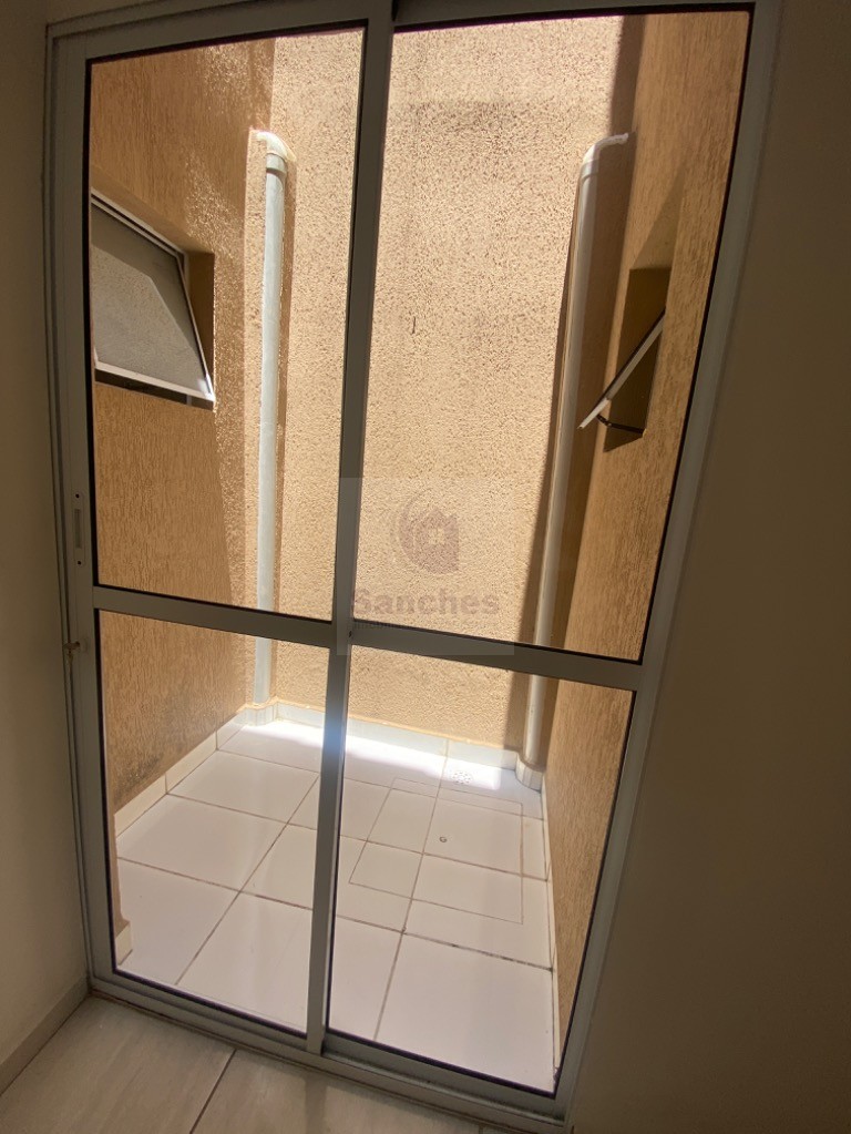 Apartamento para alugar com 2 quartos, 50m² - Foto 9