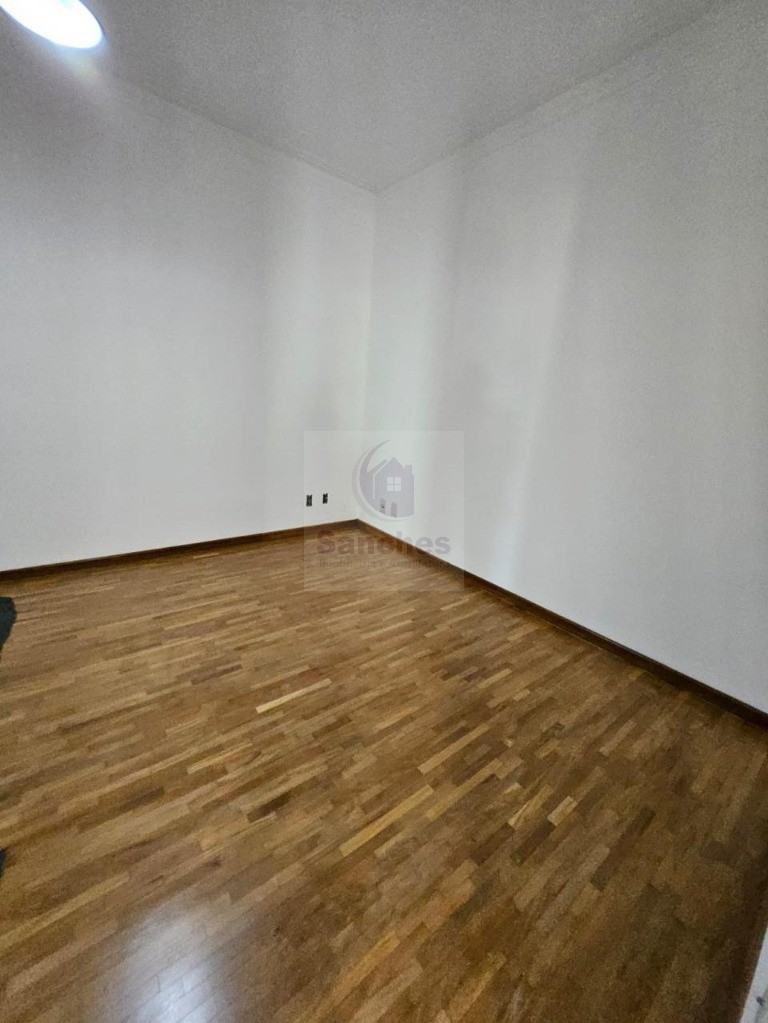 Casa de Condomínio para alugar com 4 quartos, 300m² - Foto 21