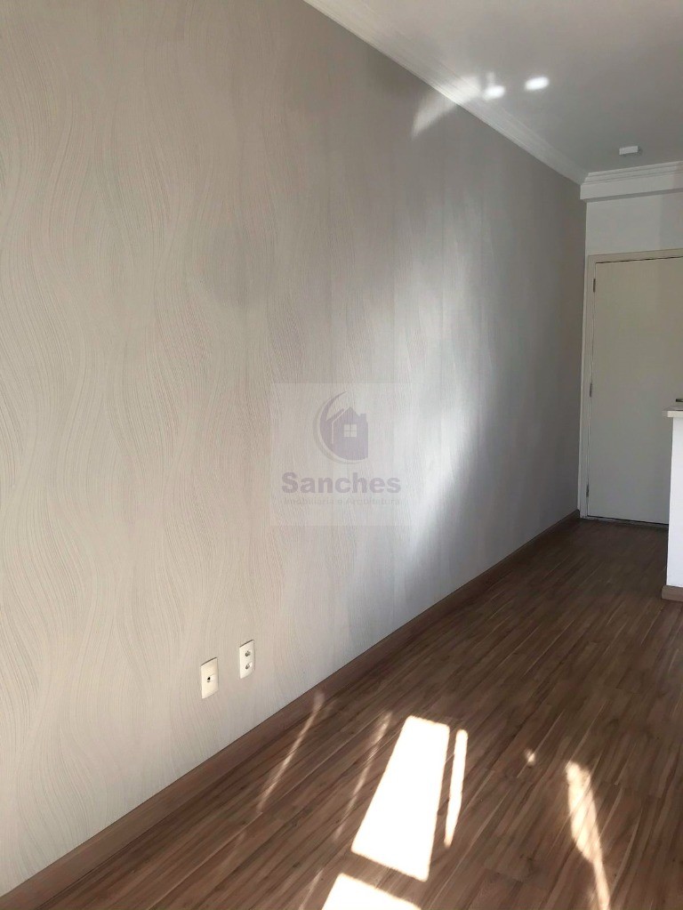 Apartamento para alugar com 1 quarto, 64m² - Foto 2