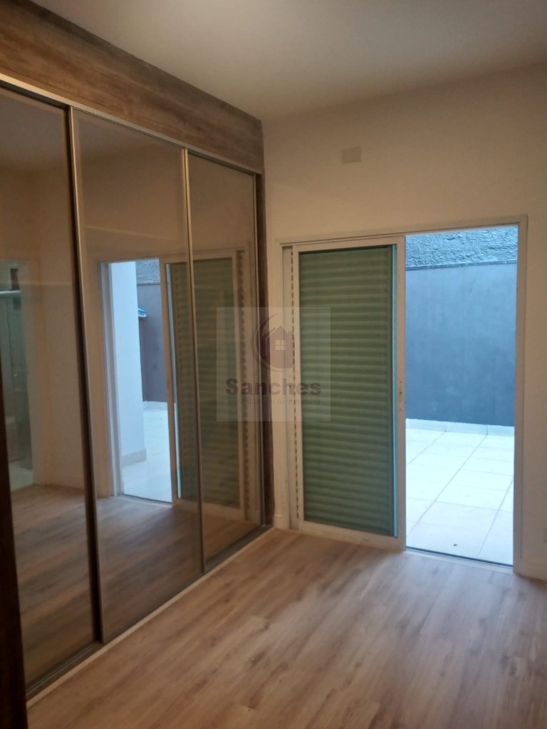 Casa de Condomínio à venda e aluguel com 3 quartos, 200m² - Foto 18