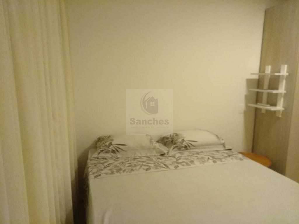 Apartamento à venda com 2 quartos, 72m² - Foto 4