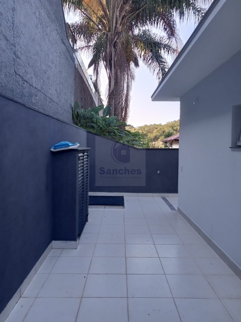 Casa de Condomínio à venda e aluguel com 3 quartos, 200m² - Foto 45