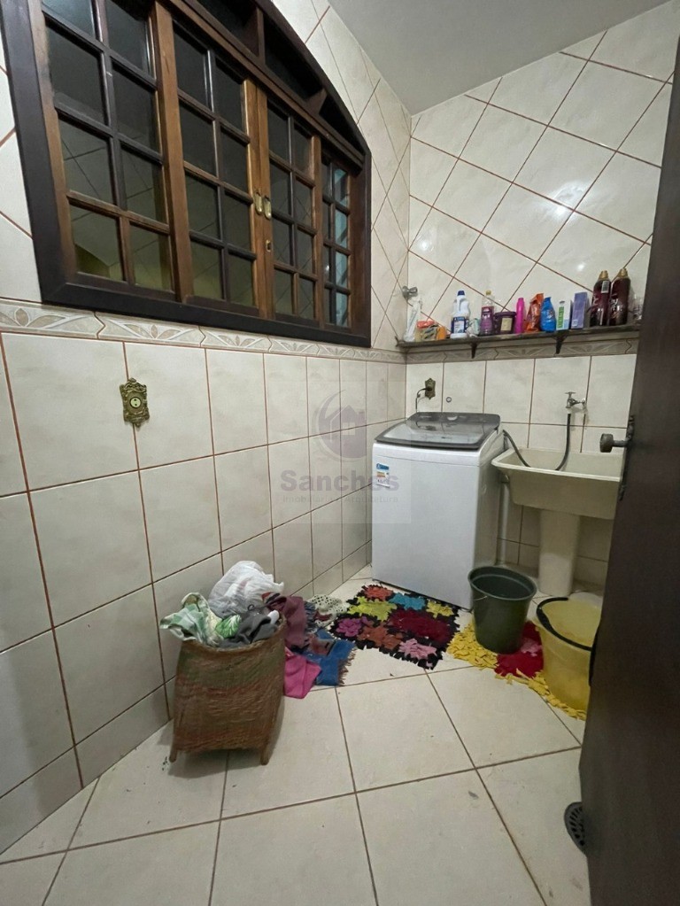 Sobrado à venda com 4 quartos, 300m² - Foto 25