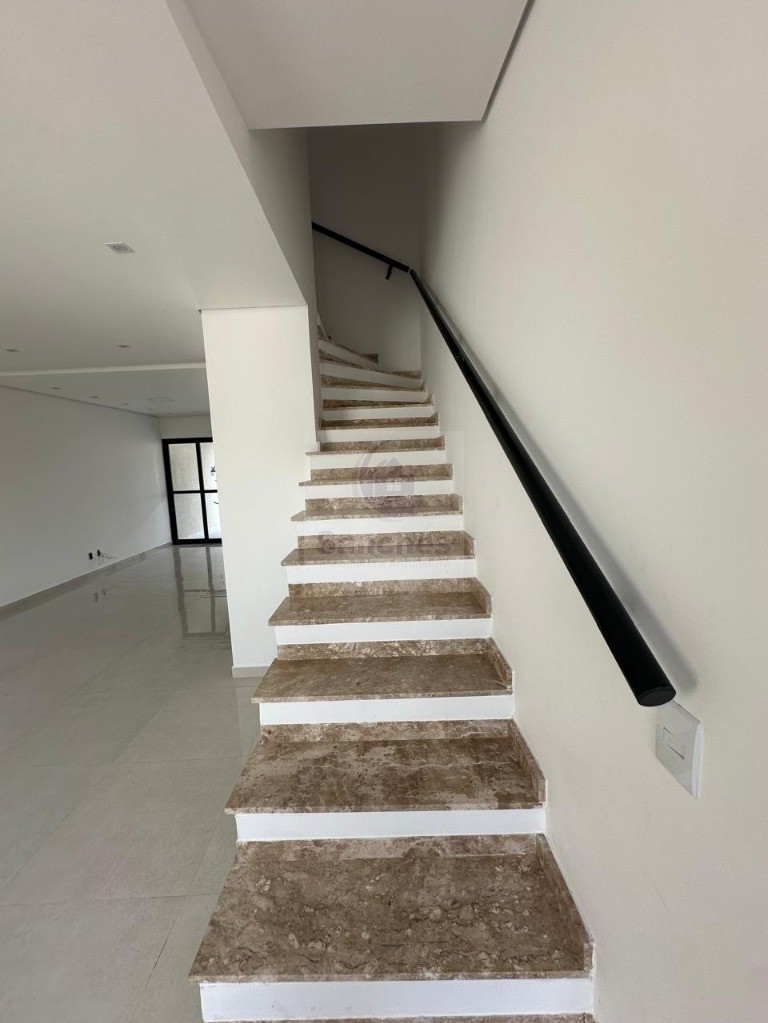 Sobrado à venda com 3 quartos, 120m² - Foto 3