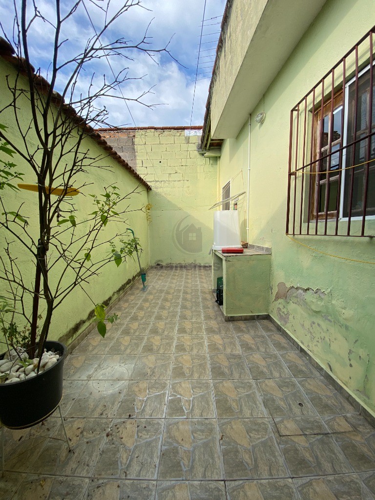 Casa à venda com 3 quartos, 170m² - Foto 16