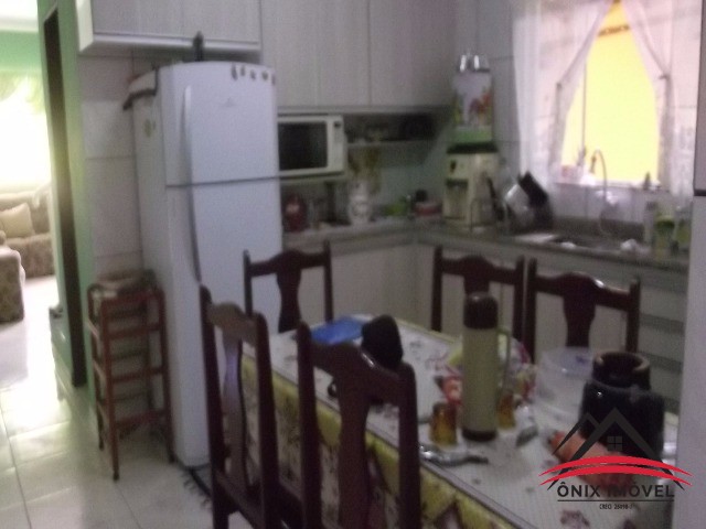 Sobrado à venda com 2 quartos, 140m² - Foto 15