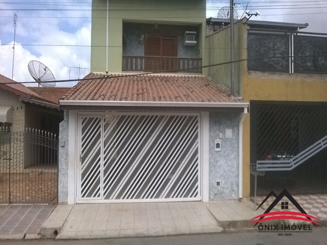 Casa de Condomínio à venda com 2 quartos, 250m² - Foto 1