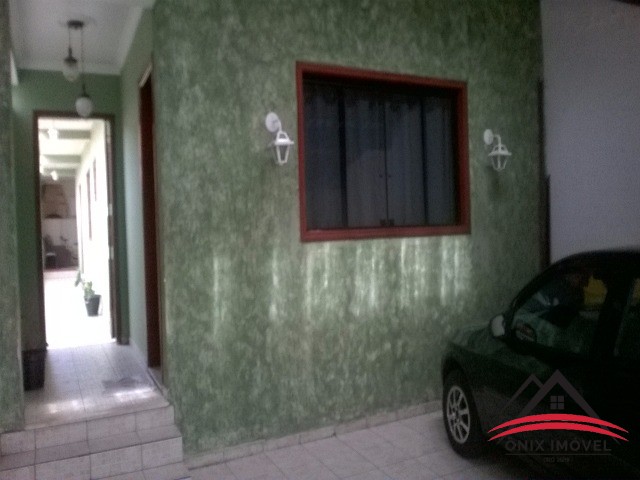 Casa de Condomínio à venda com 2 quartos, 250m² - Foto 2