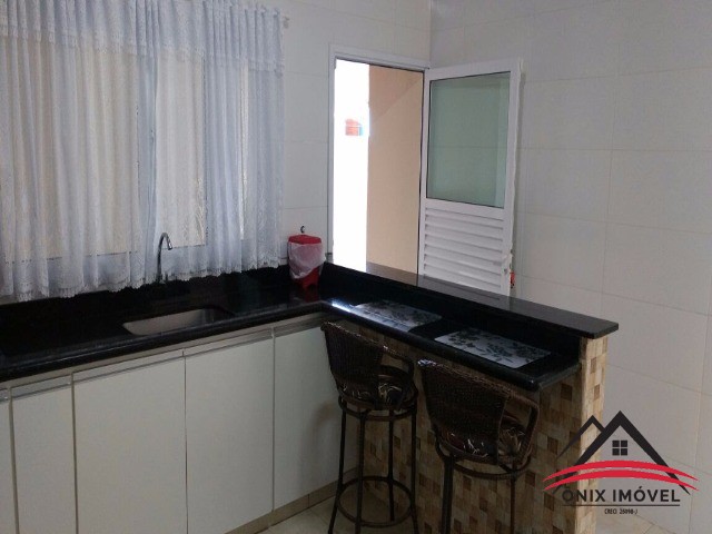 Casa à venda com 3 quartos, 250m² - Foto 8