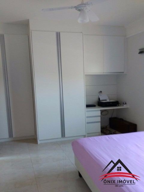 Casa à venda com 3 quartos, 250m² - Foto 10