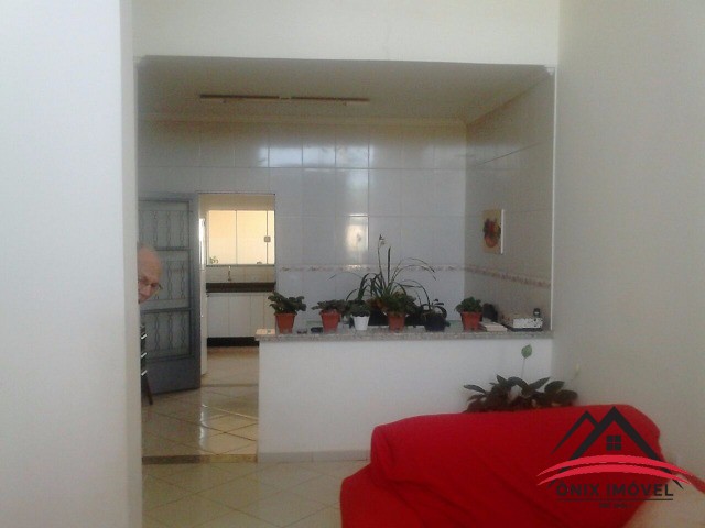 Casa à venda com 3 quartos, 250m² - Foto 13