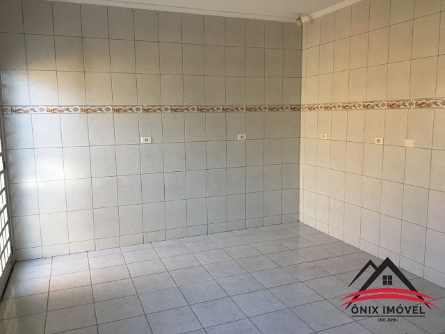 Casa à venda com 3 quartos, 170m² - Foto 14