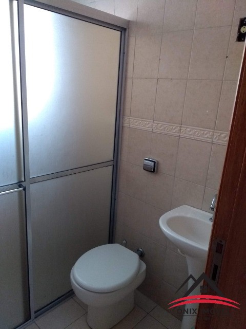 Apartamento à venda com 2 quartos, 75m² - Foto 9