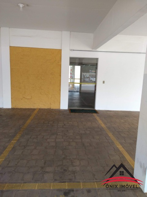 Apartamento à venda com 2 quartos, 75m² - Foto 12