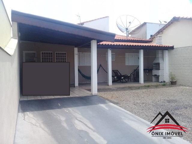 Casa à venda com 3 quartos, 120m² - Foto 1