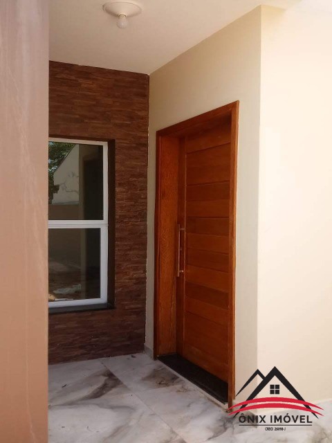 Casa à venda com 2 quartos, 175m² - Foto 1