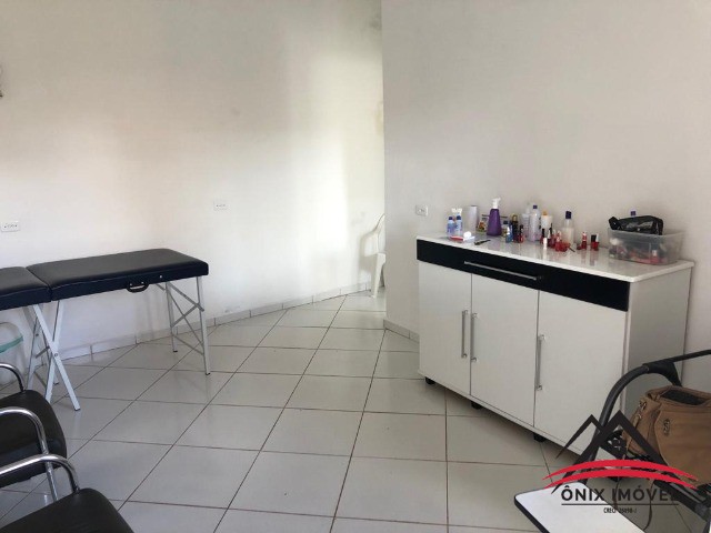 Casa à venda com 3 quartos, 420m² - Foto 7