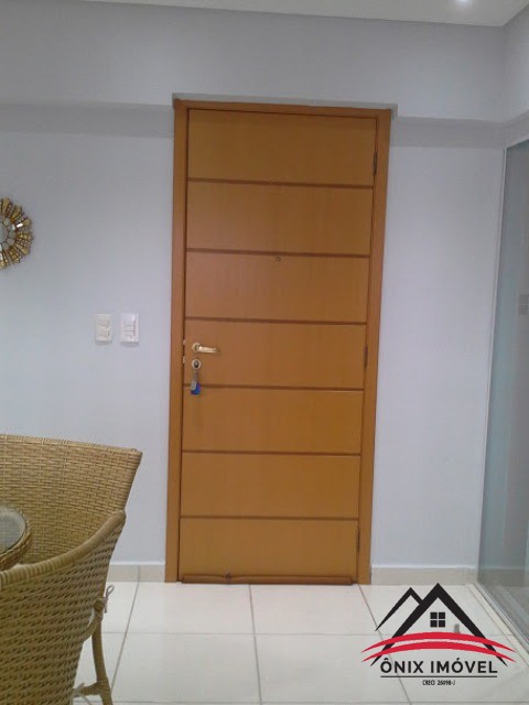 Apartamento à venda com 2 quartos, 121m² - Foto 2