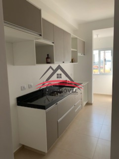 Apartamento à venda com 3 quartos, 84m² - Foto 2