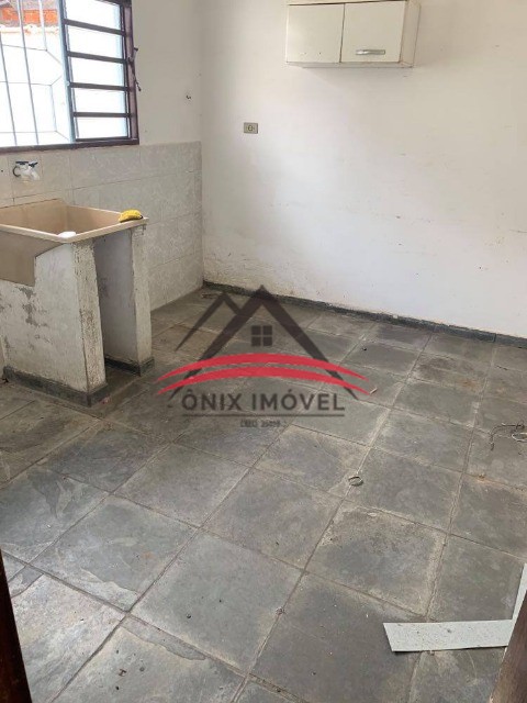 Casa à venda com 3 quartos, 270m² - Foto 11