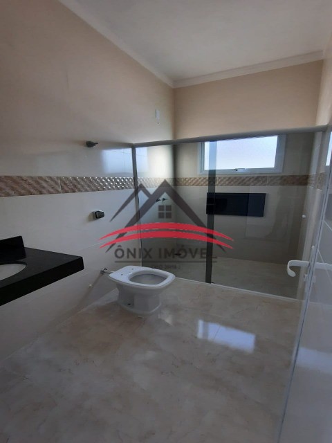 Casa à venda com 3 quartos, 275m² - Foto 4