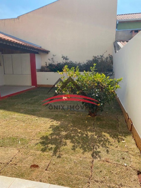 Casa à venda com 3 quartos, 250m² - Foto 8