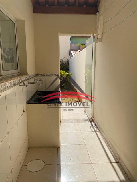 Casa à venda com 3 quartos, 250m² - Foto 5