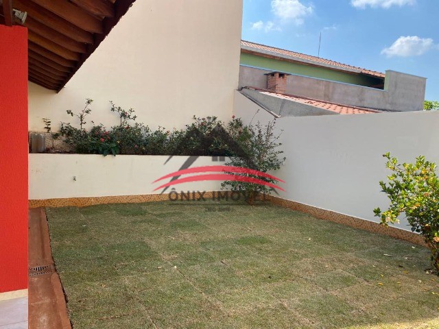 Casa à venda com 3 quartos, 250m² - Foto 13