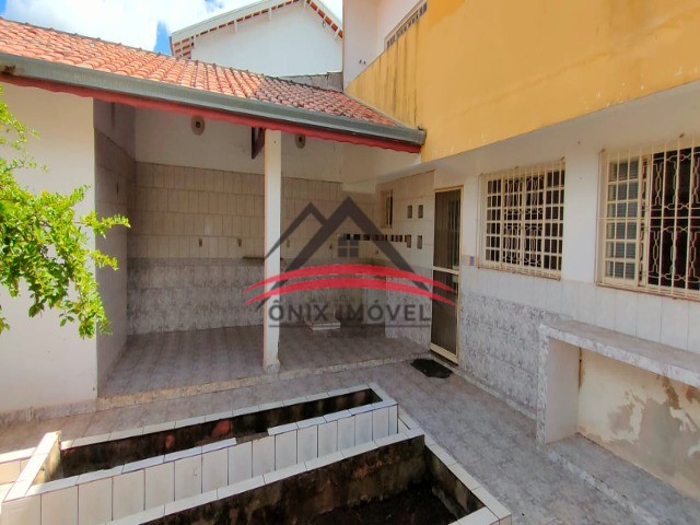 Casa à venda com 2 quartos, 330m² - Foto 14