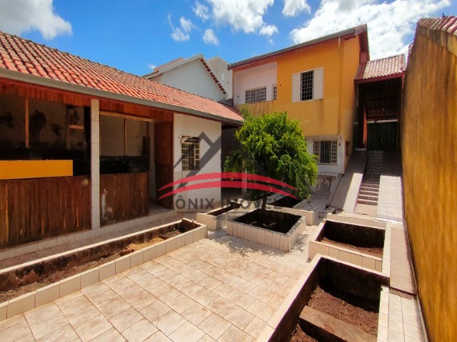 Casa à venda com 2 quartos, 330m² - Foto 19