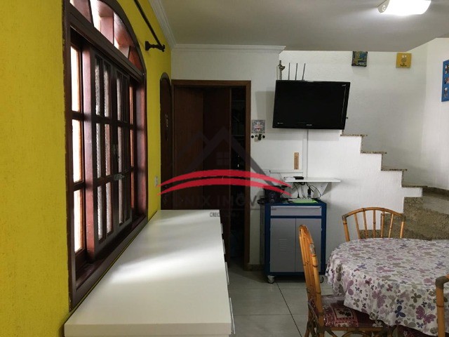 Casa à venda com 5 quartos, 139m² - Foto 4